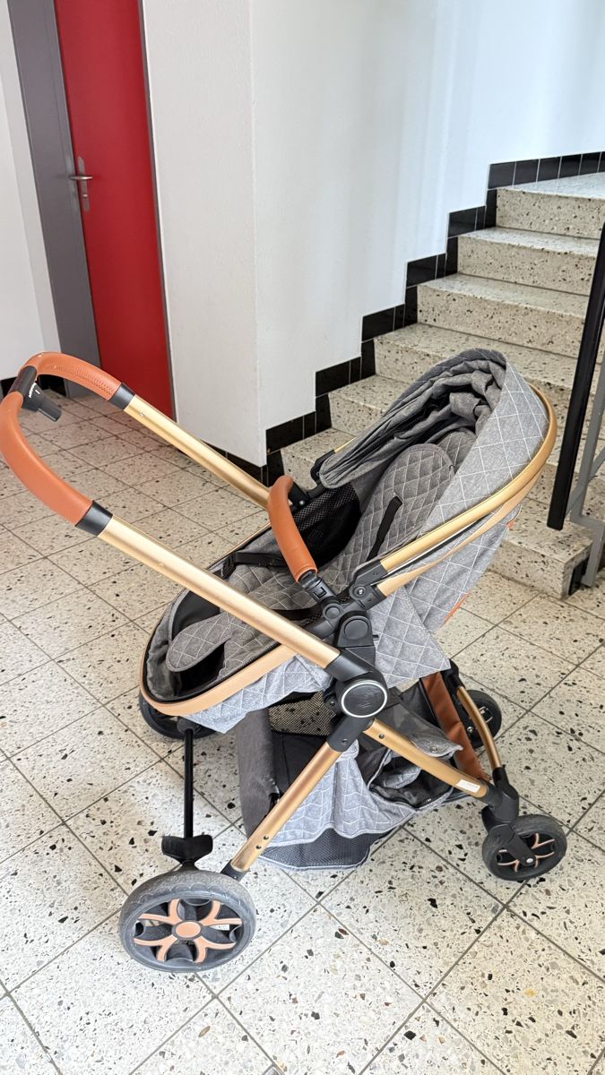Carrozzine: Kinderwagen 3 in 1 Grau/Gold – Usato da Spreitenbach venduto da dhy_qtm8 2