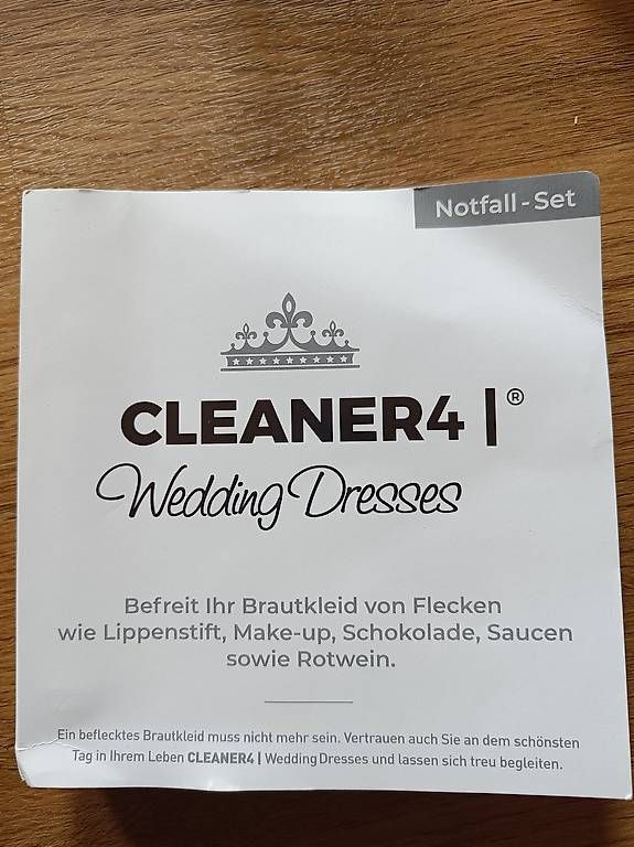 Prodotti di pulizia: Hochzeitskleid Reiniger – Nuovo e nell'imballaggio originale da Kandersteg venduto da Anna0151