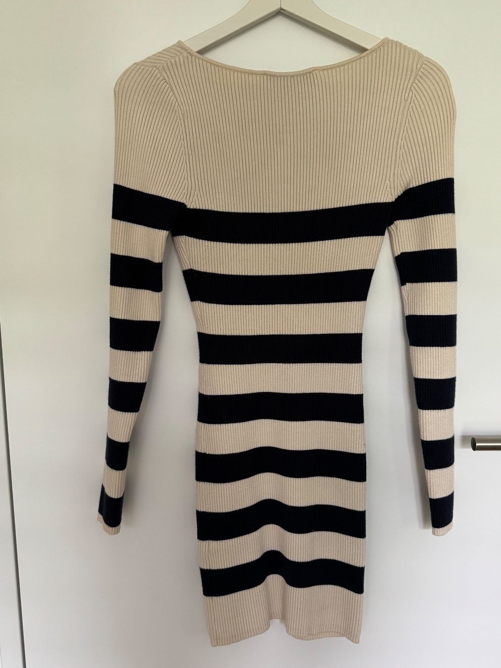 Zara Vestiti: Zara Strickkleid Gestreift (M) – Usato da Triesen venduto da antonellaaa_ 4