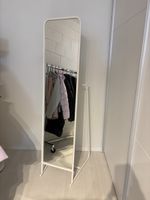 Standspiegel mit Kleiderstange weiss neuwertig