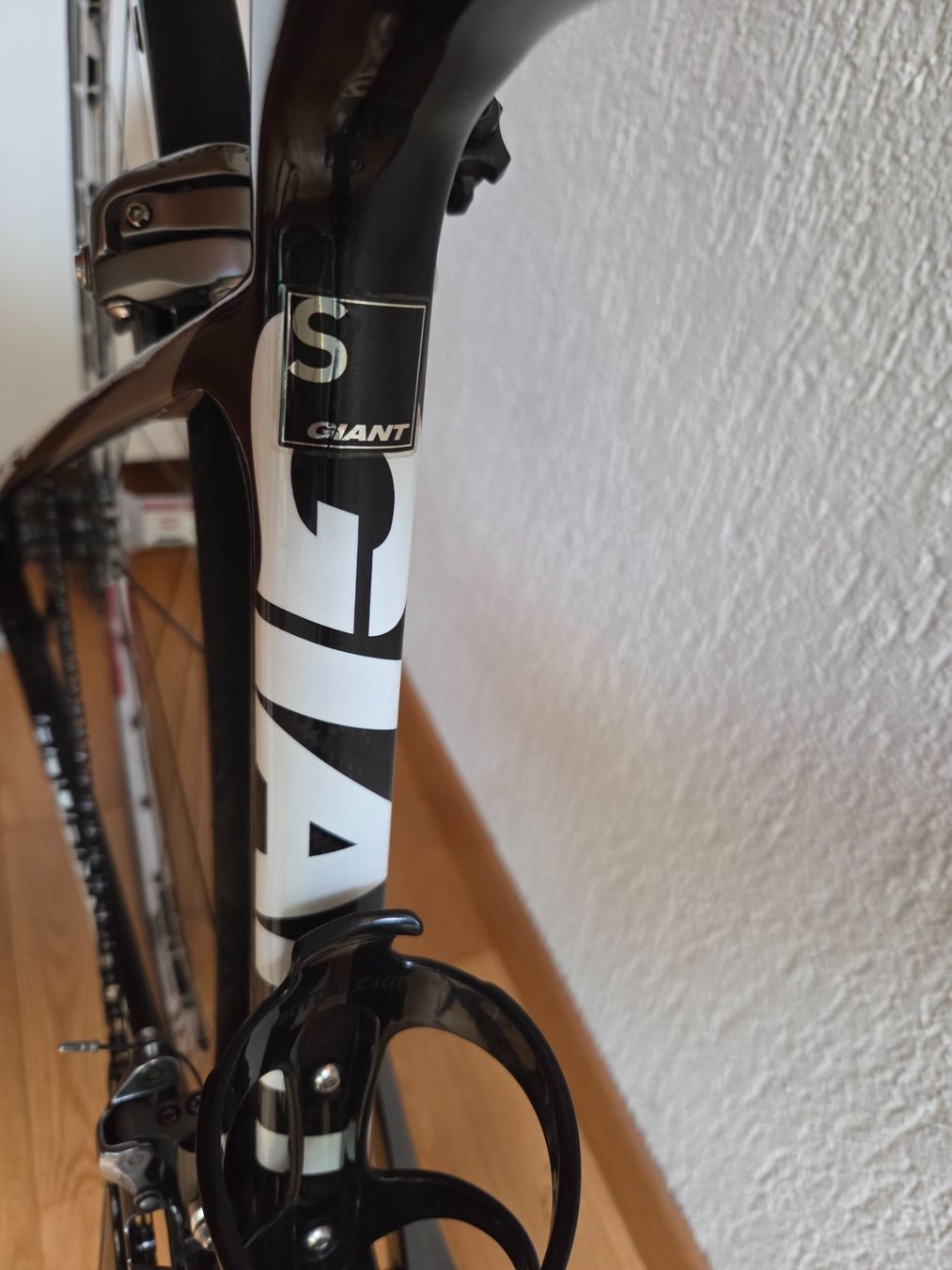 Giant Biciclette: Giant Defy Carbon R.H "S" 6.8Kg – Usato da Bösingen venduto da Spanbike 9