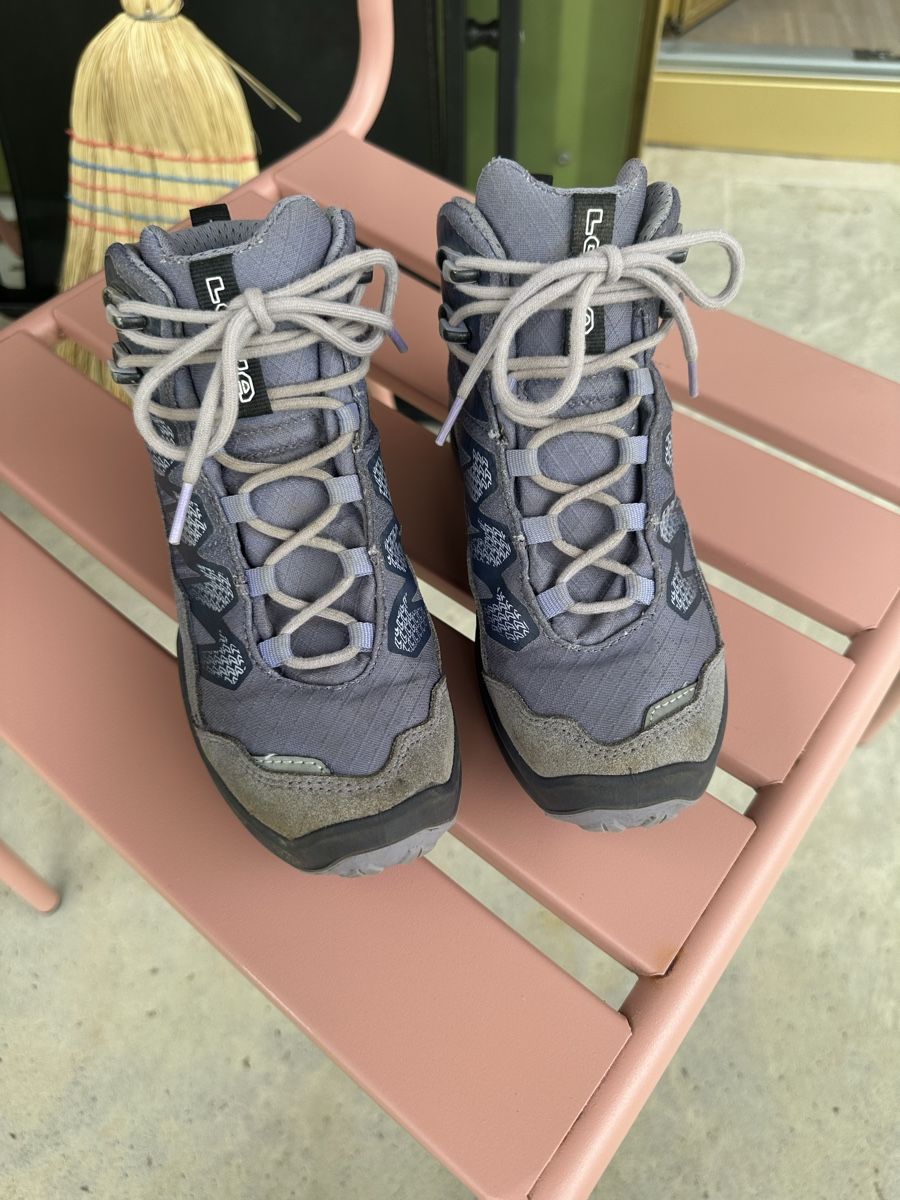 Lowa Scarpe per ragazzi: Lowa Kinder Wanderschuhe Gr. 31 – Usato da Winterthur venduto da pompowerpuff 3