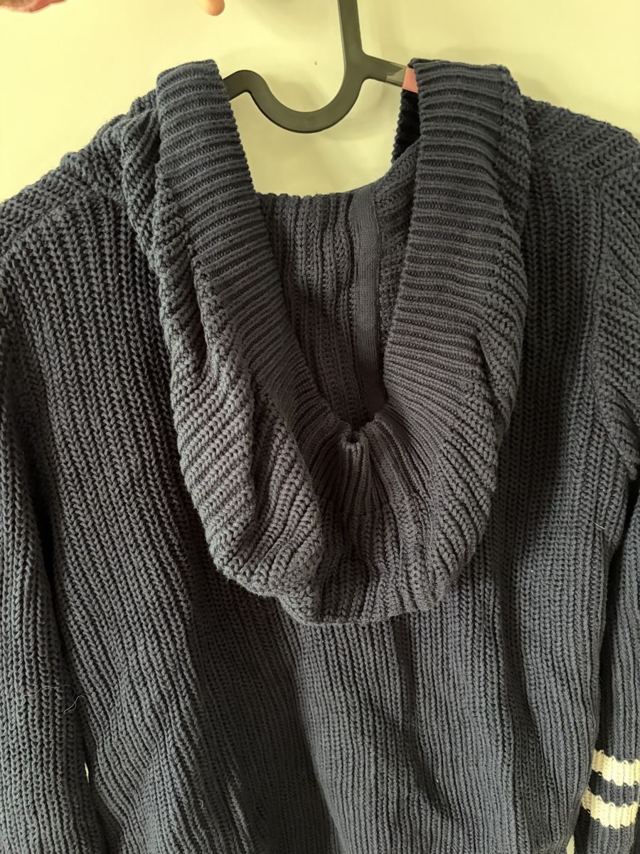 Gilets: Cardigan I.CODE bleu marine à capuche taille S – Neuf (Voir description) à Martigny par O96 4