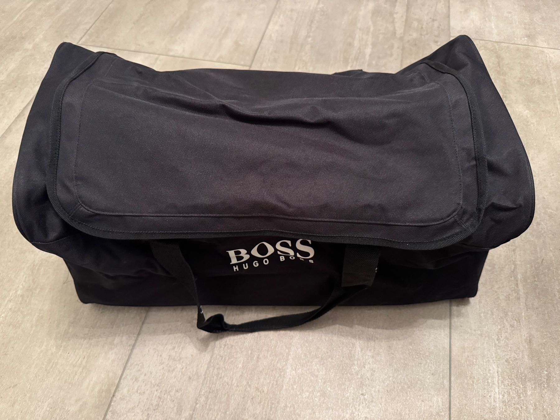 Hugo Boss Borse: Hugo Boss - Sac de voyage – Nuovo e nell'imballaggio originale da Zürich venduto da lcg_898x