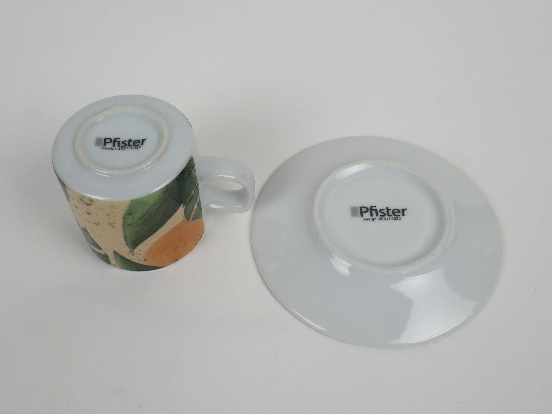Pfister Tassen: Mini-Tasse mit Unterteller "Monstera" – Gebraucht aus Urtenen-Schönbühl von Restwert_Schoenbuehl 4