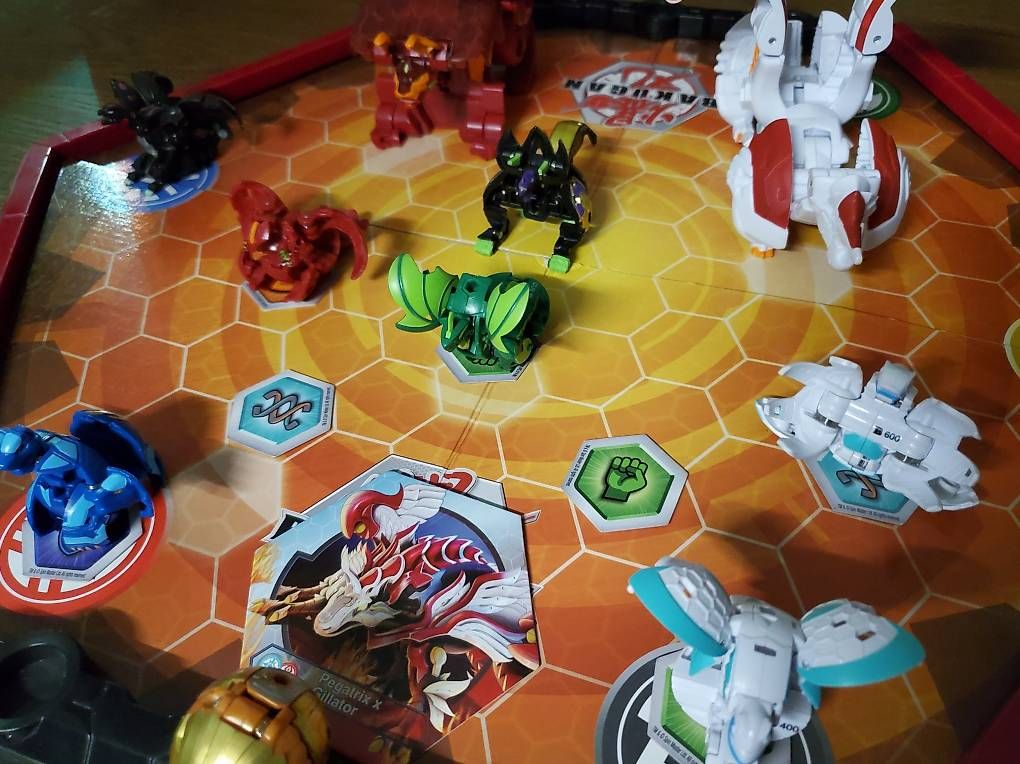 Figuren: Bakugansammlung – Gebraucht aus Rüegsauschachen von AnnaG07 1