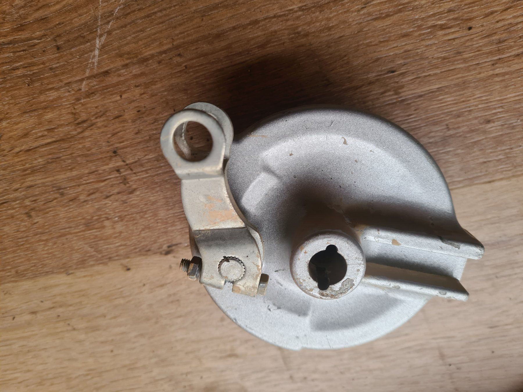 Ciclomotori: Vorderrad Bremsanker 80 mm – Usato da frümsen venduto da Sailem 1