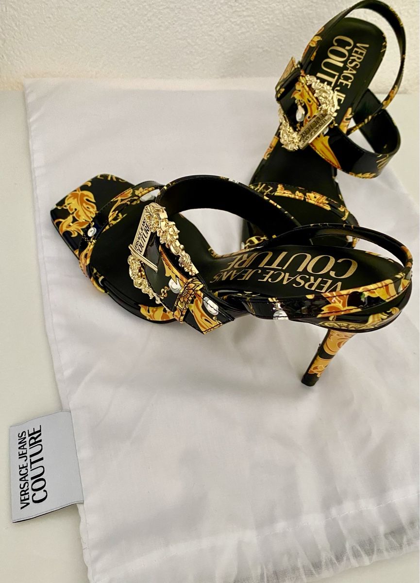Versace Scarpe da donna: Versace Damenschuhe Couture – Nuovo e nell'imballaggio originale da Uzwil venduto da Jules02
