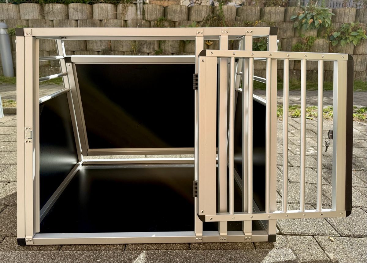 Sonstige Dekorationen & Accessoires: Hundebox  – Gebraucht aus Bassersdorf von javea03 4