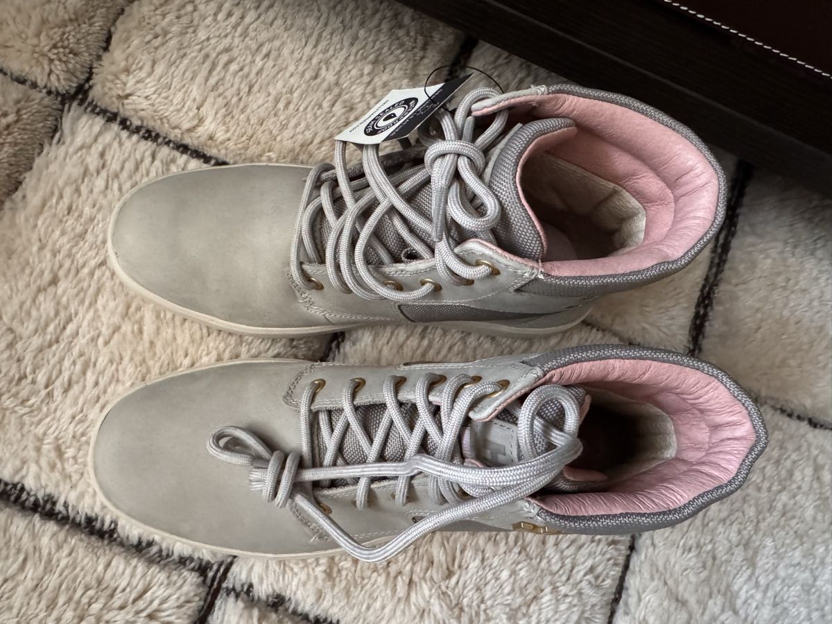 Helly Hansen Scarpe da donna: Helly Hansen Winterschuhe Gr.38, neu – Nuovo e nell'imballaggio originale da Wilderswil venduto da Renaissance1 2
