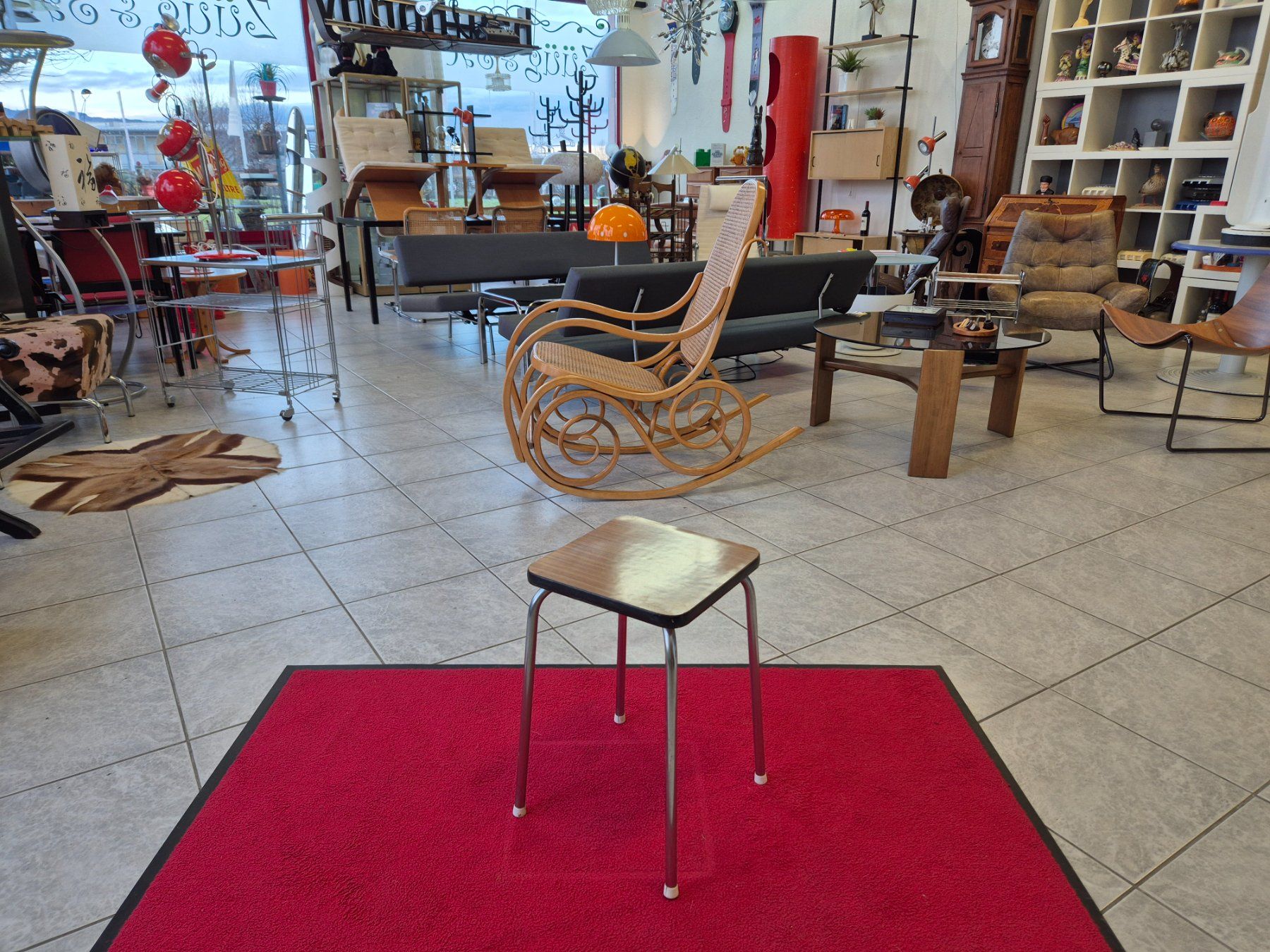 Hocker: Kelco braun Tabouret, Küchenhocker, Hocker, Kitchen Stool – Gebraucht aus Nottwil von Wondewa-Shop 8