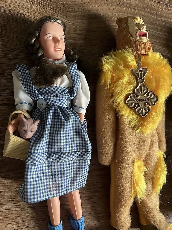 Puppen: Der Zauberer von Oz Figuren Barbie Set – Gebraucht aus Steinen von Rocket_84 1