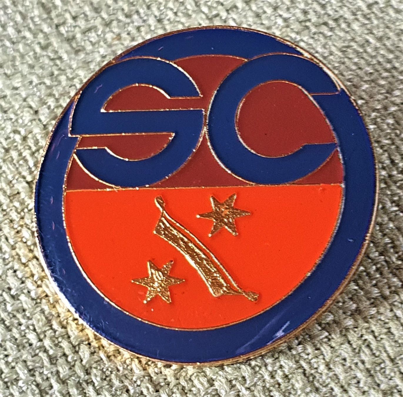 Placchette & Badge: B940 - Pin SC Ostermundinen – Usato da Reinach BL venduto da Boston-Verkauf