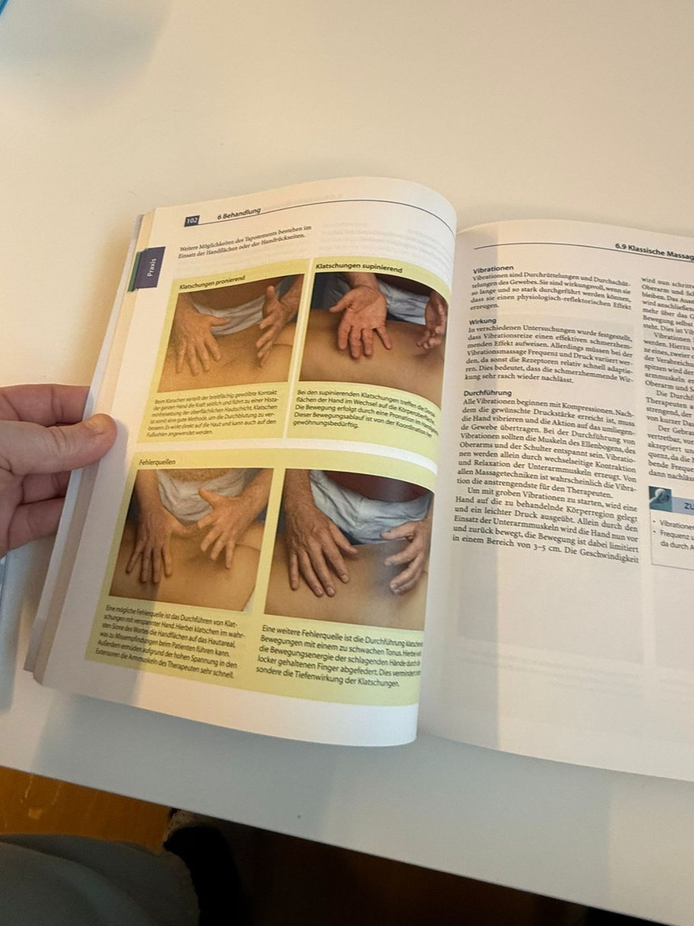 Libri: Massage-Buch – Nuovo (secondo la descrizione) da Zweisimmen venduto da Mousie 3