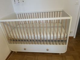 Kinderbett MYLLRA mit Himlavalv Madratze