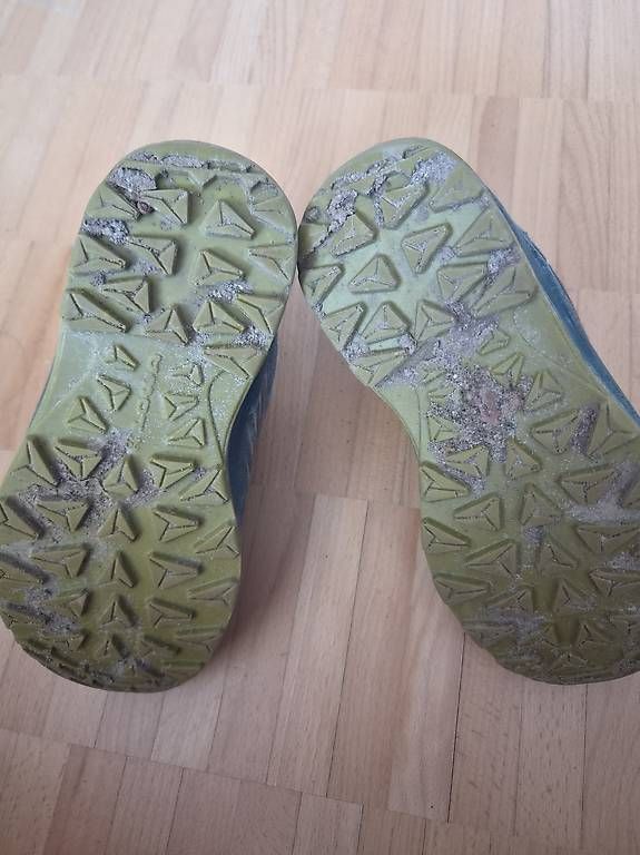 Scarpe per ragazzi: Lowa Trekkingschuhe Grösse 29 – Usato da Jona venduto da Mona4490 1