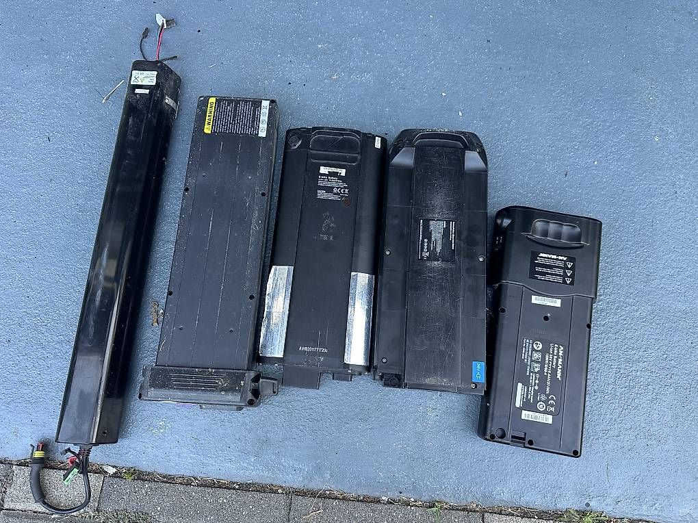 Batterie: Lotto batterie e-bike diversi modelli  – Usato da Quartino venduto da DiloUsato 1