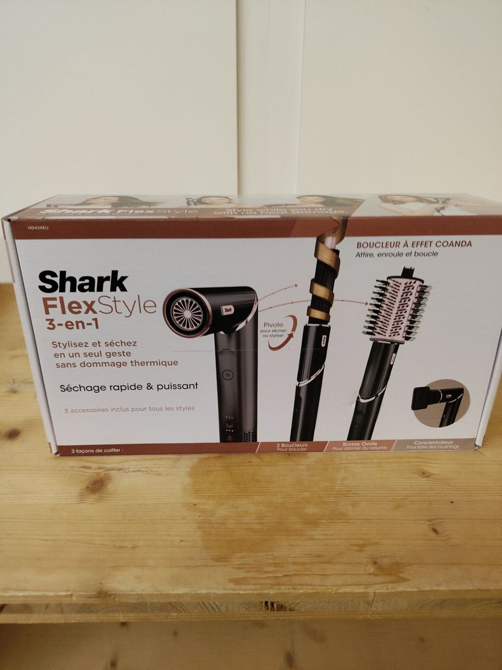 Piastre & Arricciacapelli: Shark - Flex Style 3-in-1 – Nuovo e nell'imballaggio originale da Dällikon venduto da Retouren_Resale