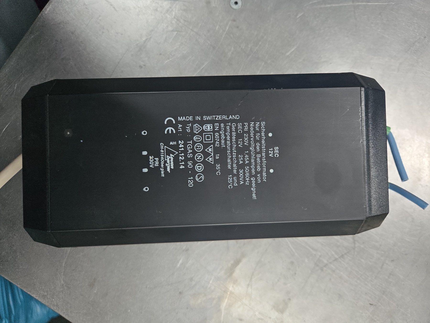 Convertitori: Transformateur 230V → 12V – Usato da Matran venduto da Jc89