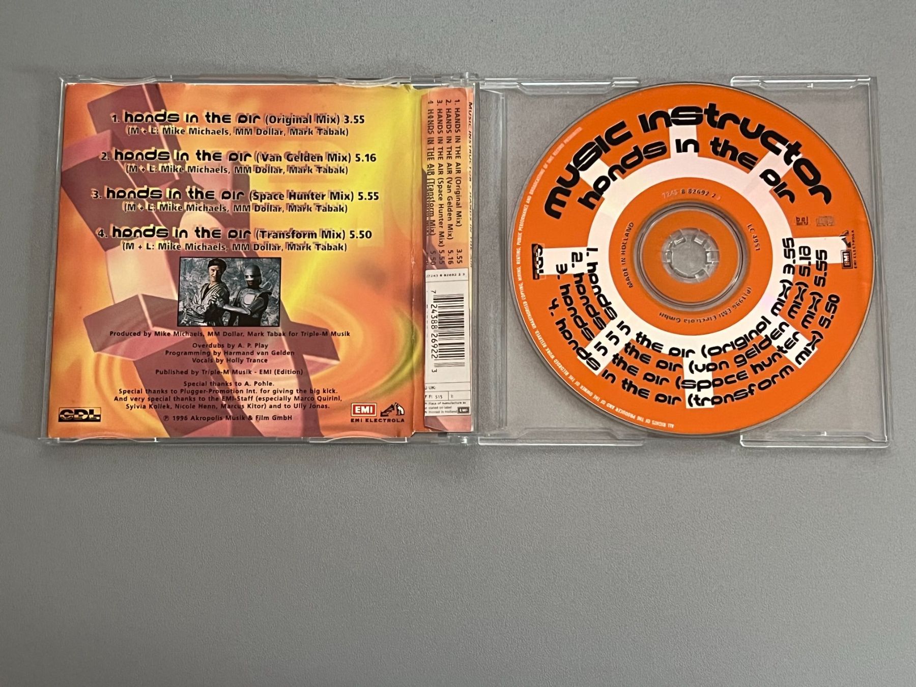 CD: Music Instructor - Hands In The Air  CD Maxi CDM Single – Usato da Rivera venduto da poweradem05 2