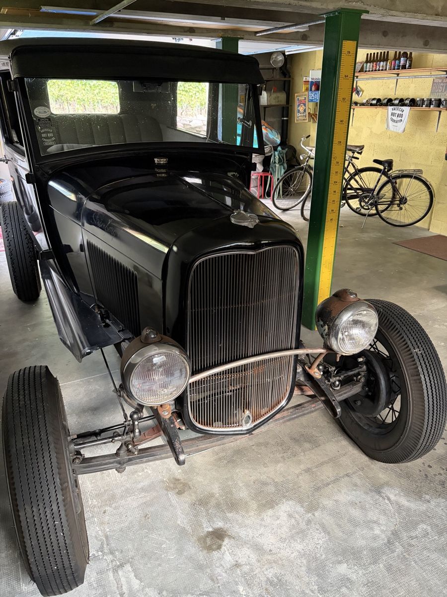 Ford (Usa) Automobili: Ford model A Tudor Sedan 1929 – Usato da Collonges venduto da Nivek_They5