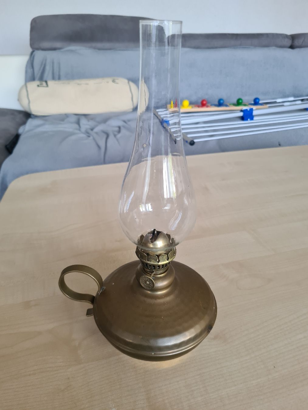Lampen: Petrollampe Messing mit Glas, Öllampe – Gebraucht aus Sissach von pablum87