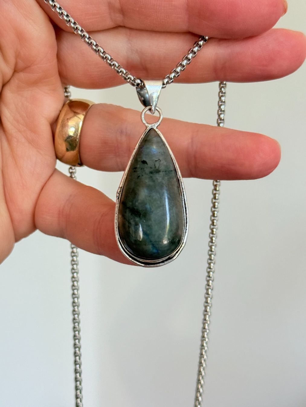 Catenine: Collier vintage avec pendentif en Labradorite – Nuovo e nell'imballaggio originale da Genève venduto da AWWA 4