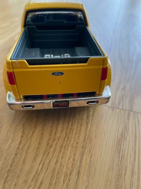 Maisto Modellini d'auto: Metall Auto Maisto Ford 1/31 – Usato da Zürich venduto da Sonnenblume_65 5