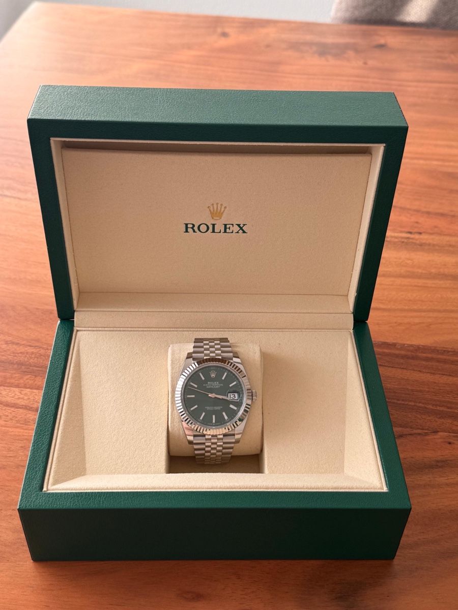 Rolex Montres: Rolex Datejust 41mm Mintgreen – Neuf (Voir description) à Bülach par ago_lw5f