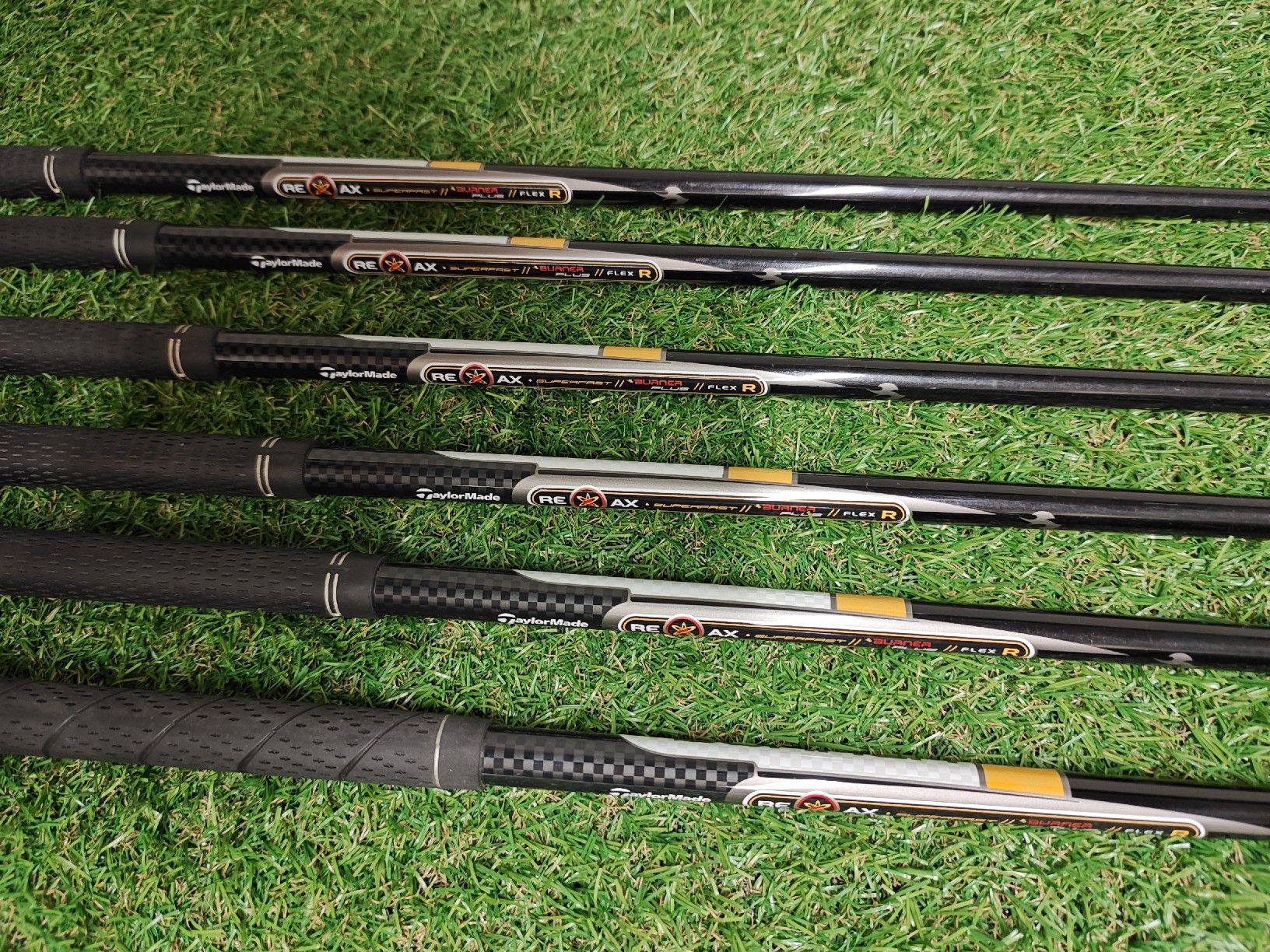 Taylor Made Clubs & Sets: TaylorMade Burner Eisenset 5-PW, Graphitschaft, Regular Flex – D'occasion à Uerikon par Chreggus_Golfshop 1
