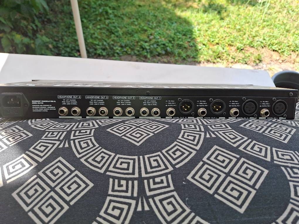 Behringer Casques audio: BEHRINGER-KOPFHÖRER MULTI – D'occasion à Schlieren par Karr 1