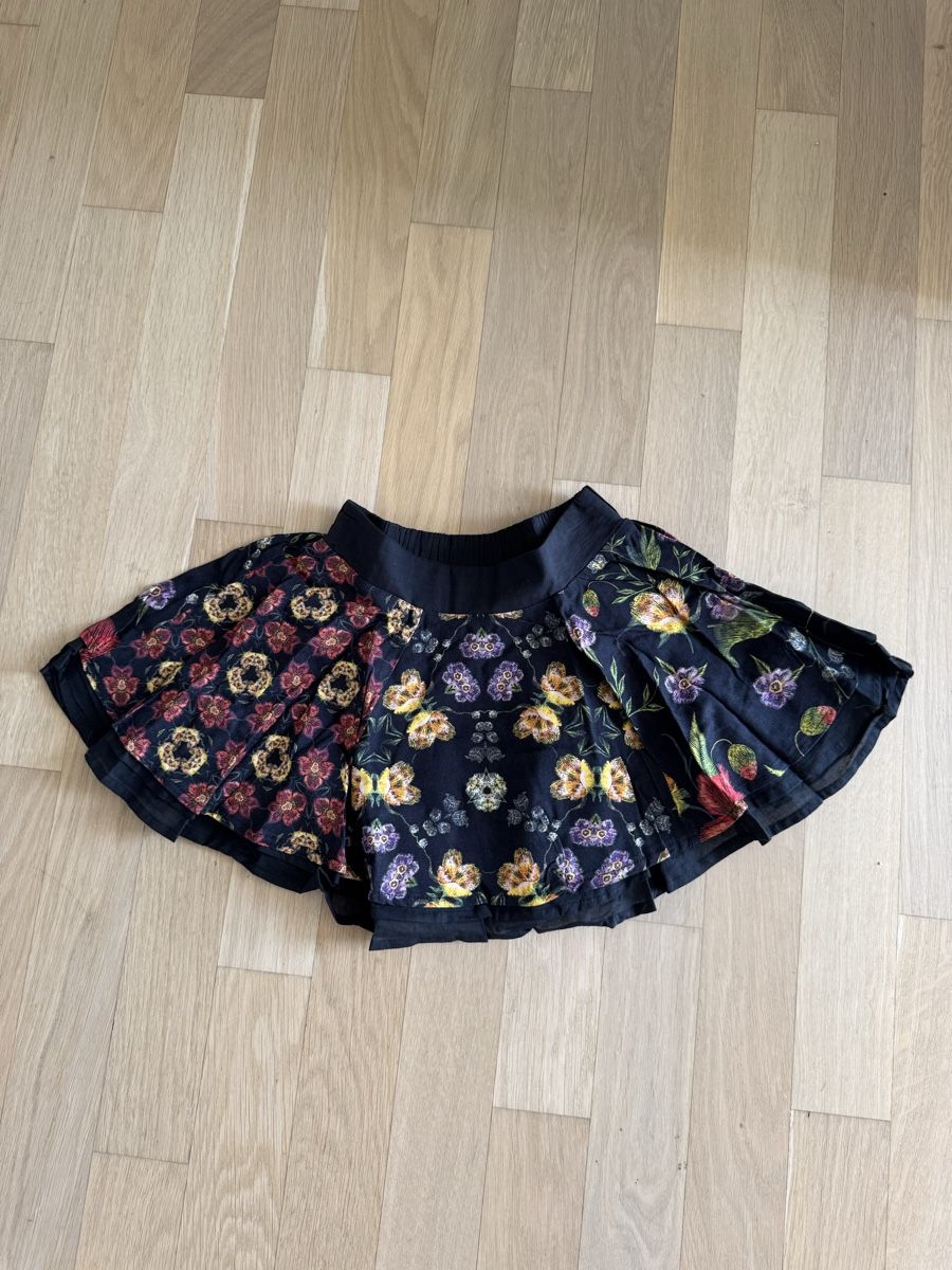 Desigual Robes et jupes: Desigual Rock Grösse 116 – Neuf avec emballage d'origine à Laufen par AnnaBlunschi