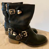Boots in Schwarz, Gr. 37