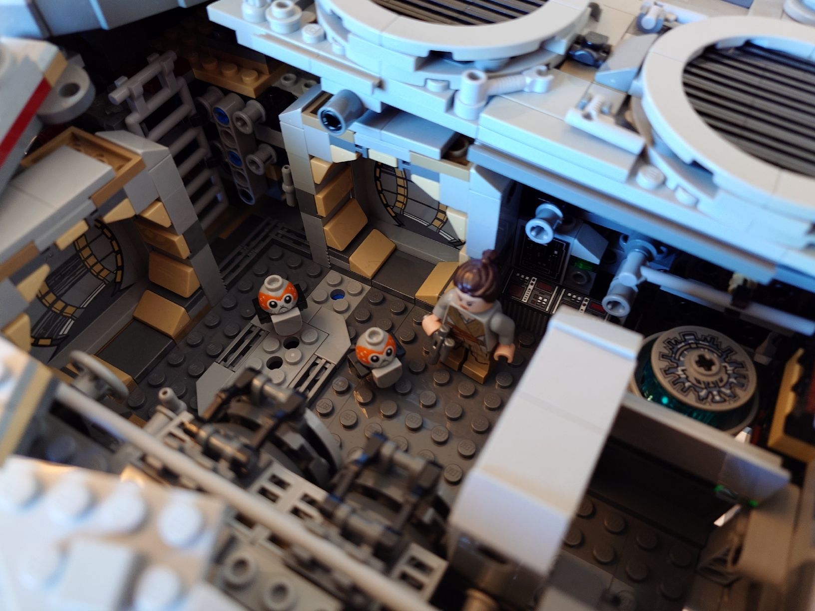 Lego Kit di costruzioni: LEGO 75192 UCS Millenium Falcon / UCS Milleniumfalke – Nuovo (secondo la descrizione) da Fehraltorf venduto da bra_g852 6