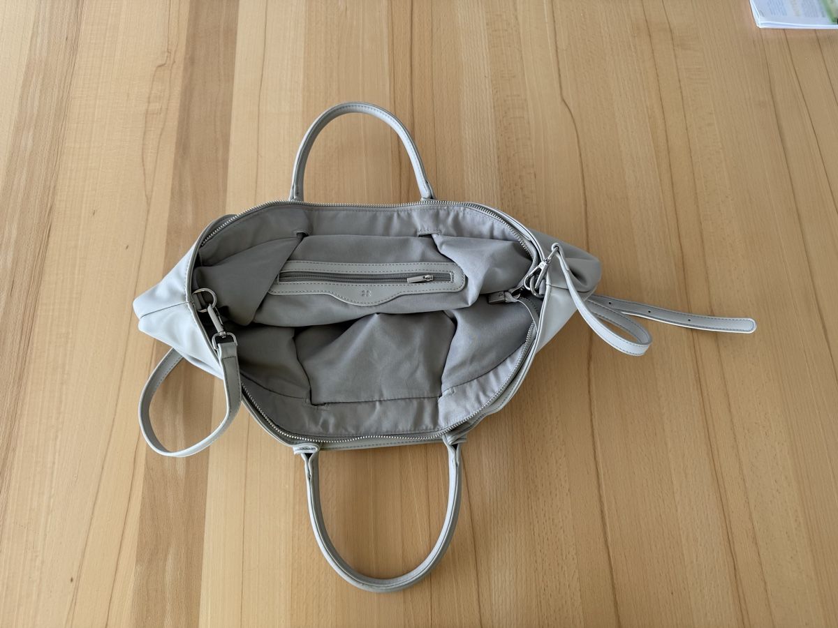 Borse da donna: Graue Damenhandtasche – Usato da Wauwil venduto da Nifled 1