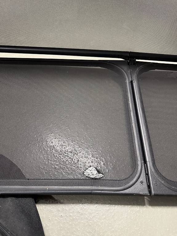 Tutti pezzi di ricambio auto: Original BMW Windschot für den E93 – Usato da Laufen venduto da ama_cj2w 3