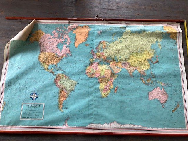 Autres accessoires: map monde – D'occasion à Haute-Nendaz par Chevrolet72 2