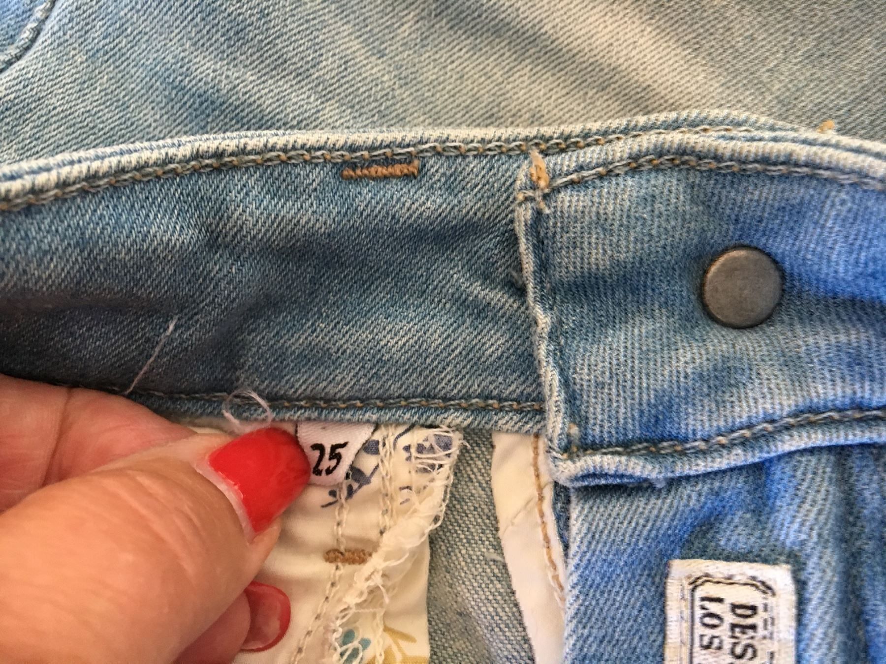 Guess Jeans: GUESS Skinny Slim Hose gr. 25, – Usato da Buchs-ZH venduto da rivella55 4