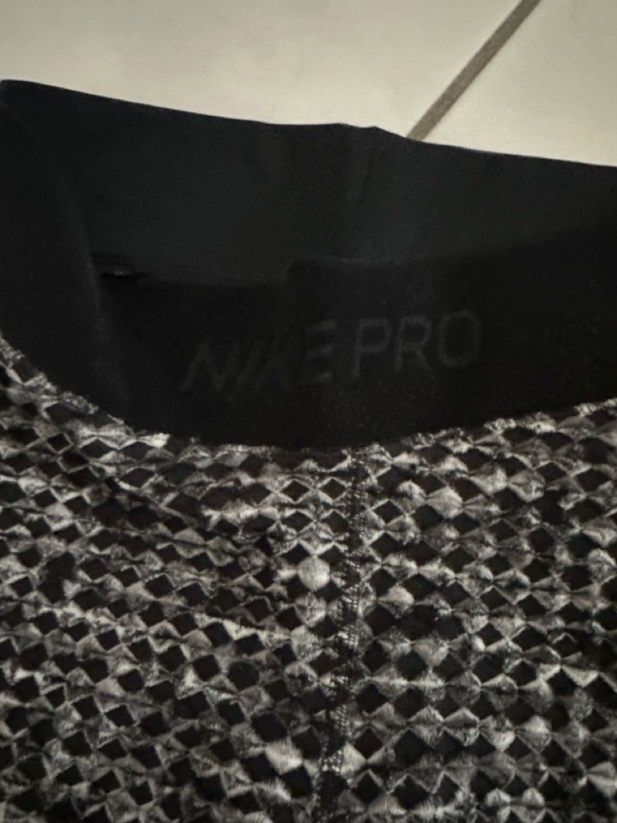 Nike Leggings: Nike Pro Leggins schwarz-grau Gr. S – Usato da Wileroltigen venduto da torro11 2