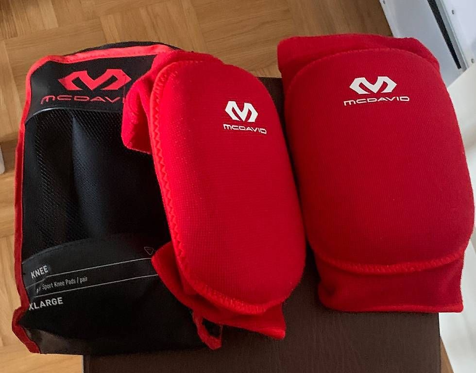 Protections: Volleyballknietische – D'occasion à Zürich par car_q97s