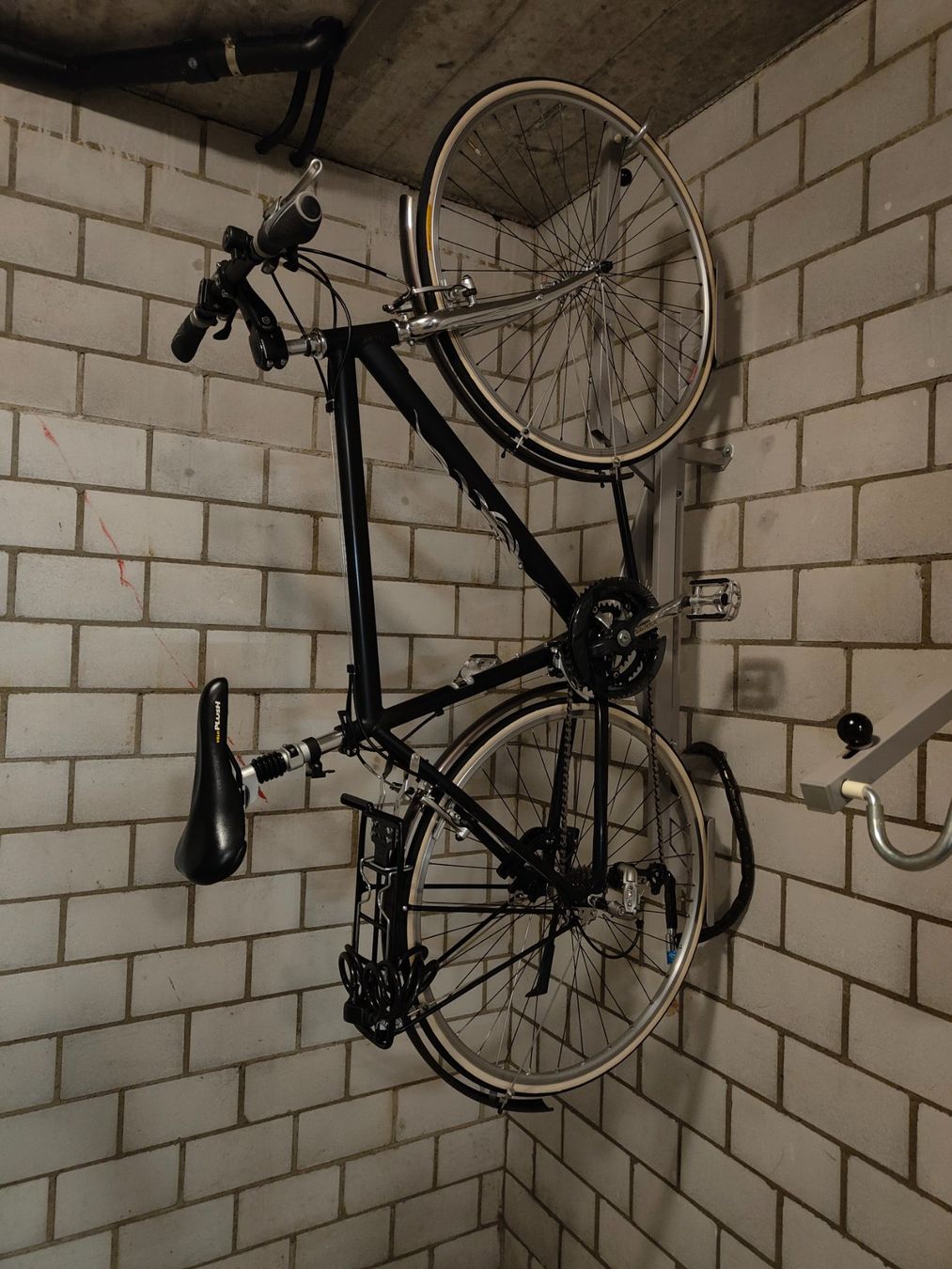 Supporti per biciclette: Fahrradlift mit Schloss – Usato da Thun venduto da Engelshorn 2
