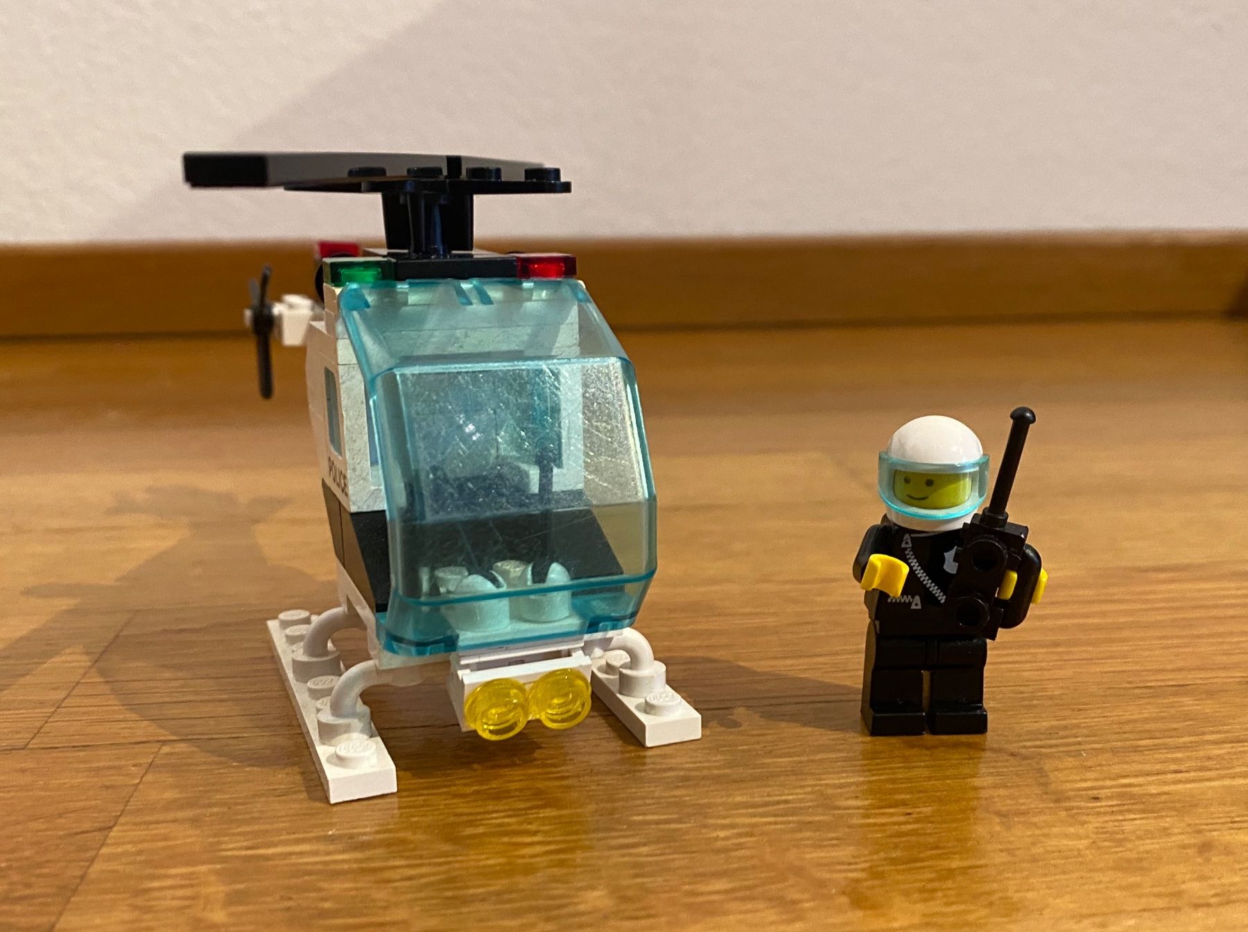 Lego Giocattoli: LEGO Classic Town 6642 Polizei Heli 6676 Mobile Command Unit – Usato da Arlesheim venduto da srulee 4