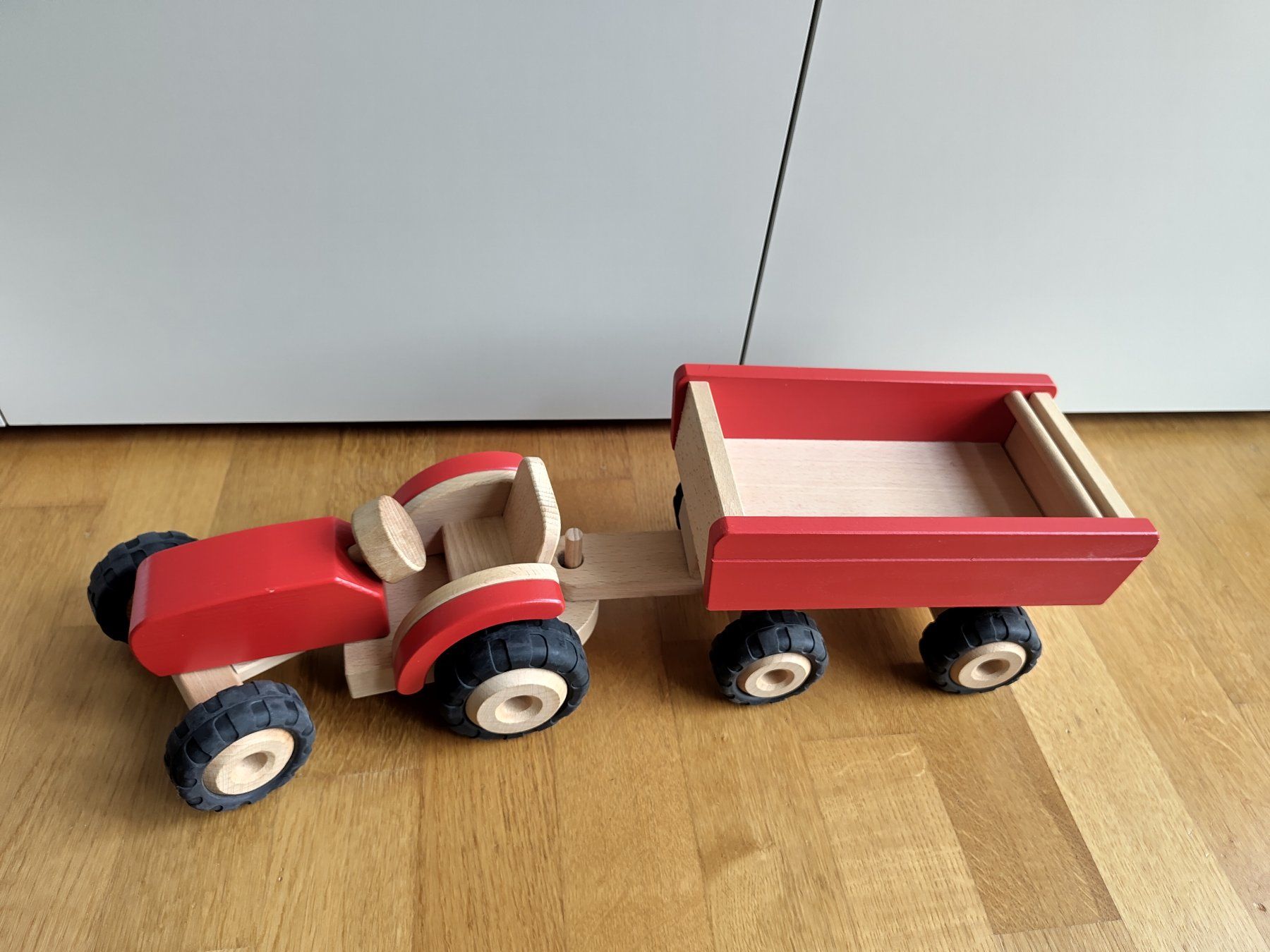 Giocattoli: Traktor aus Holz mit Anhänger – Usato da Näfels venduto da Blasto182 1
