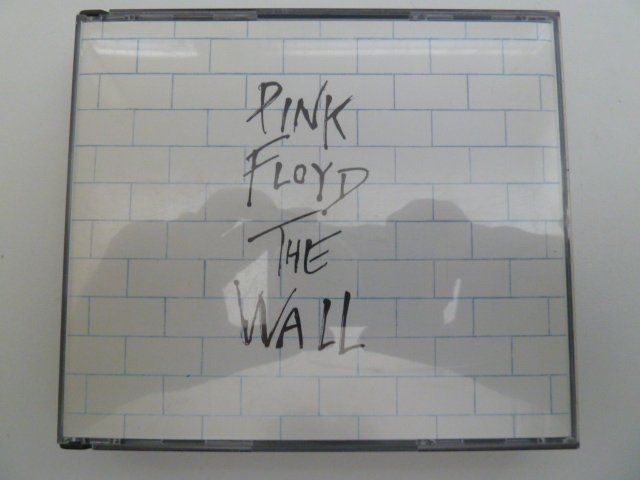 CDs: Pink Floyd - The Wall  (2 CD-Box) – Gebraucht aus Au ZH von sikoku