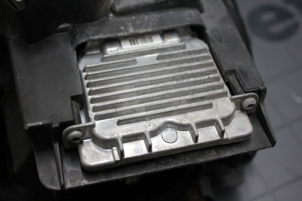 Phare Avant Droit Mécanique (sans Moteur) Pour Jeep Grand Cherokee 2017-2021 - Marque TYC - Neuf