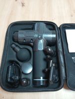 Massagepistole mit Zubehör und Koffer schwarz neuwertig