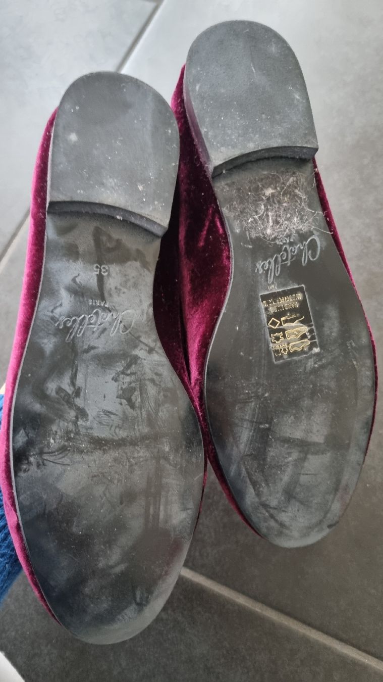Schuhe für Mädchen: Chatelles Paris Hausschuhe, Samt Bordeaux, Gr. 35 – Neu (gemäss Beschreibung) aus Bad Zurzach von Mfritzli 2