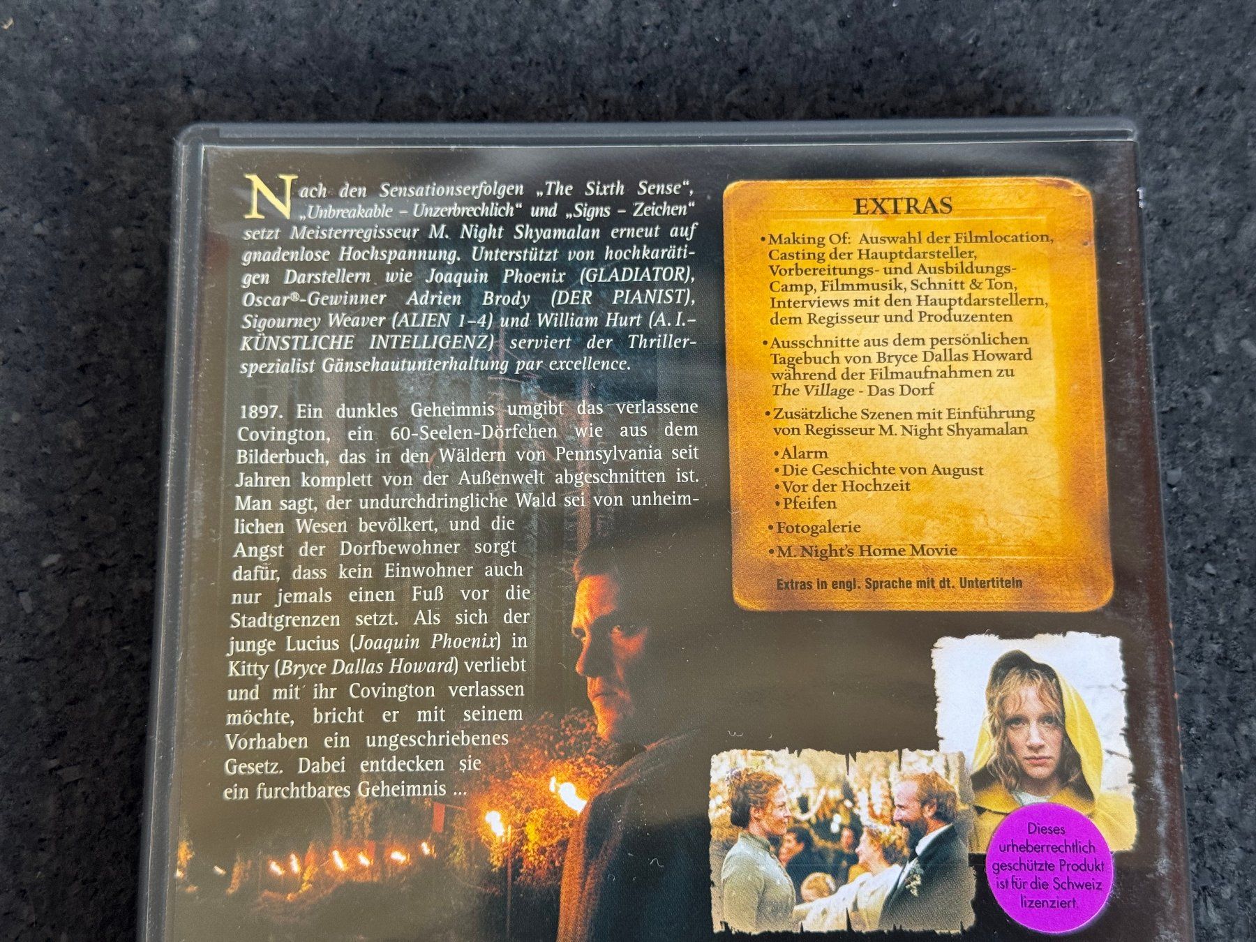 Tutti i DVDs: The Village - Das Dorf DVD DE/EN – Usato da Fribourg venduto da tschjoly 2