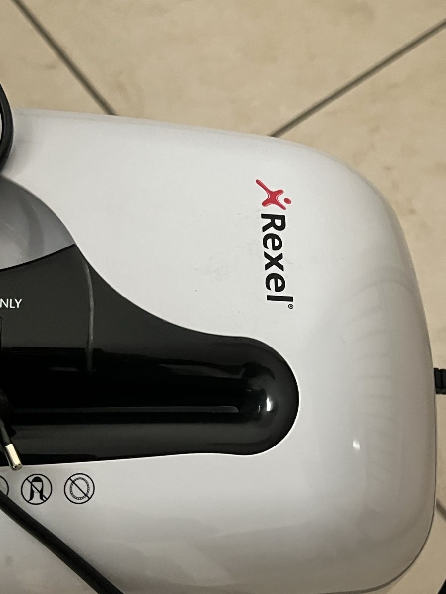 Rexel Distruggi documenti: Destructeur de documents Rexel - Parfait pour le bureau! – Nuovo (secondo la descrizione) da Sion venduto da aud_rx98 2