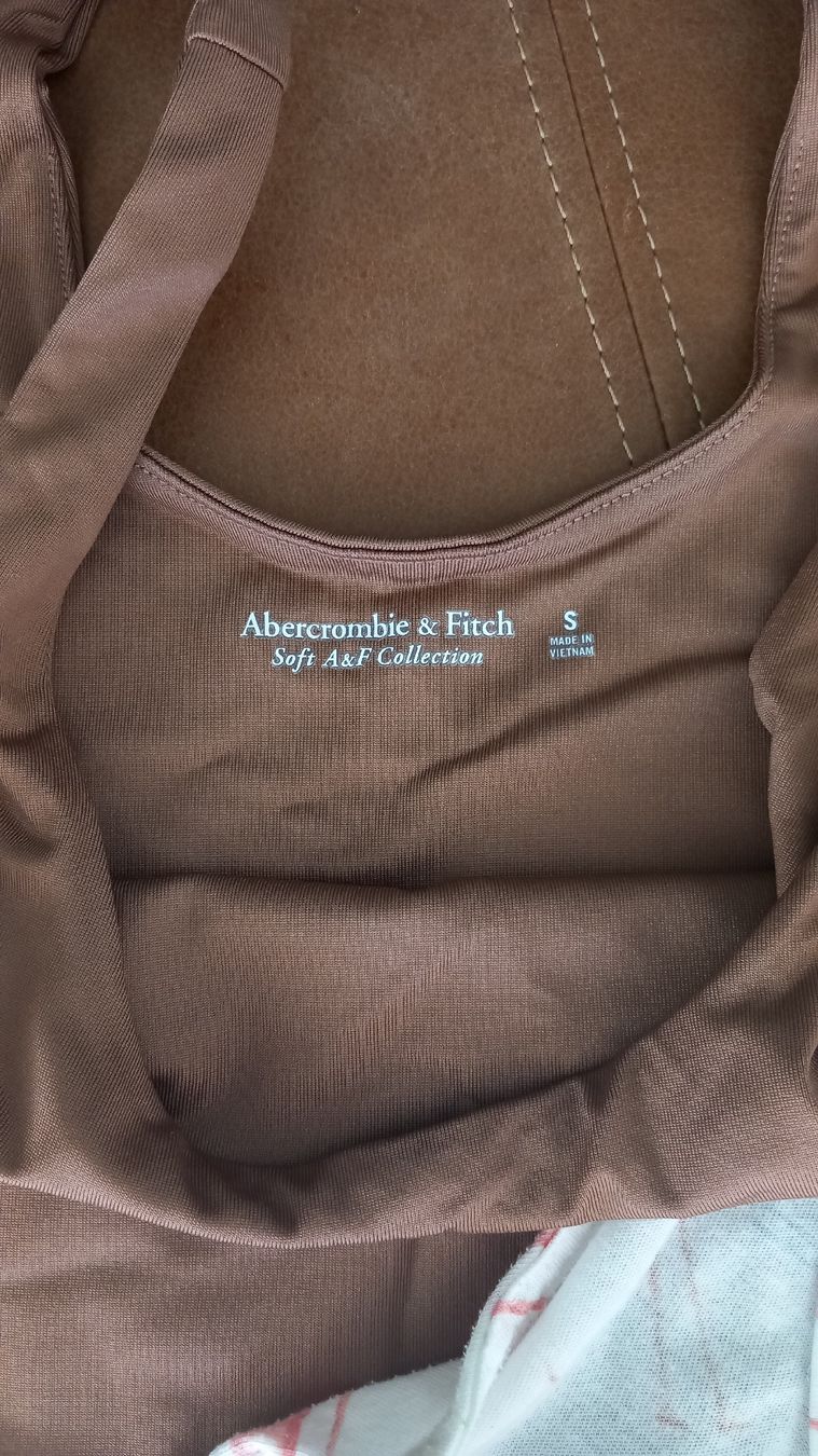 Abercrombie Top: 2 Tops, xs, cropped – Usato da Eggersriet venduto da Taylorjam 2